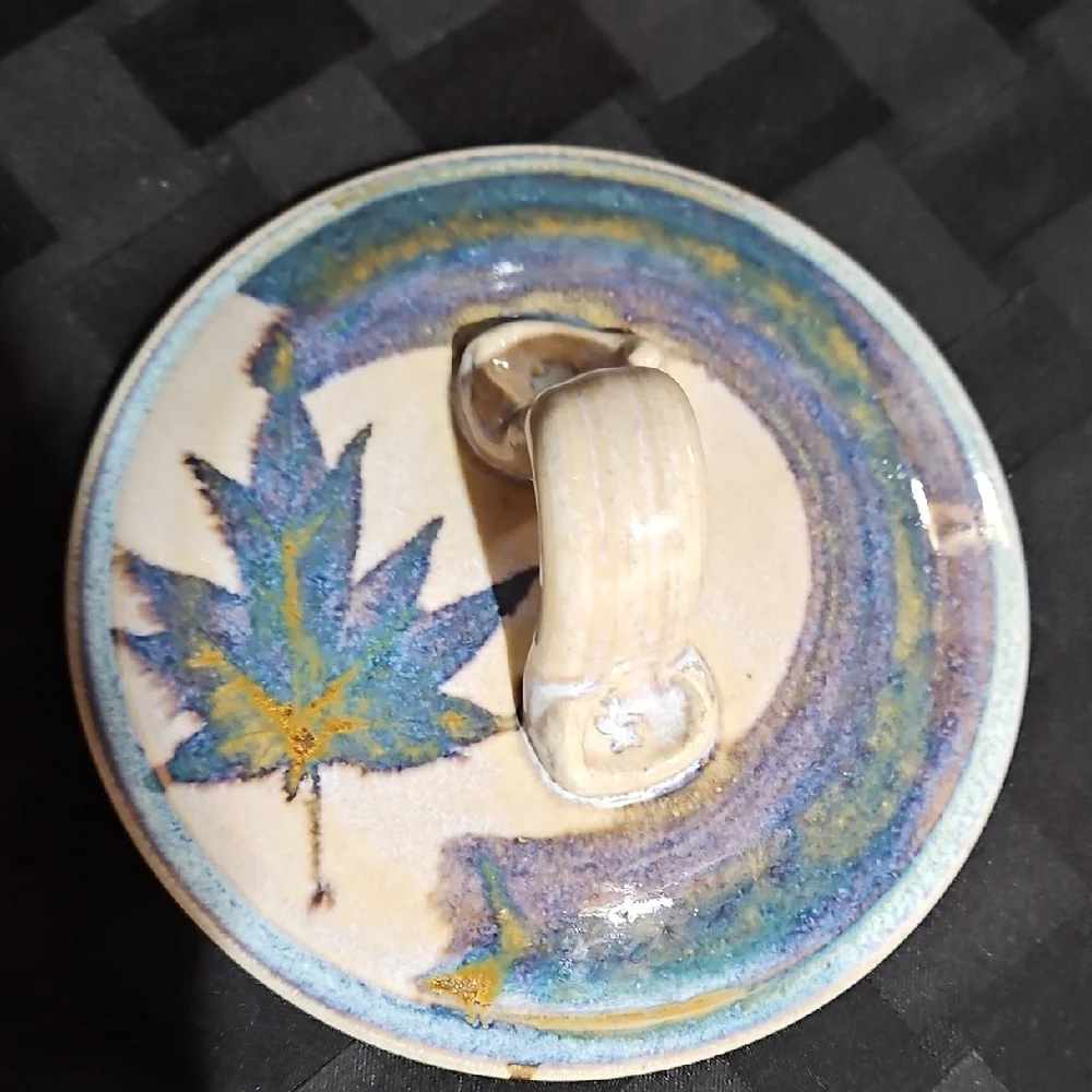Randy Pearsall Signed Art Pottery Lidded Casserole Dish, Maple Leaf Stoneware